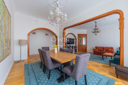 Сдается 4-комн. квартира, 161 м²