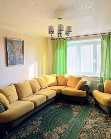 Продается 4-комн. квартира, 90 м²