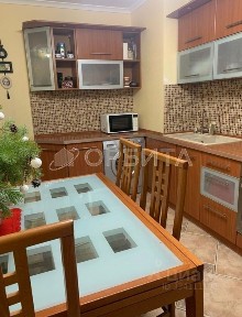 Продается 5-комн. квартира, 101 м²