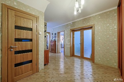 Дом 180 м² на участке 6,3 сот.
