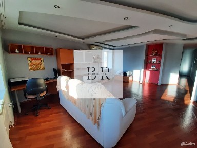 2-к. квартира, 92 м², 5/5 эт.
