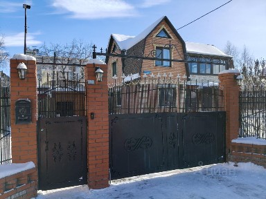 Сдается 2-этажный дом, 160 м²
