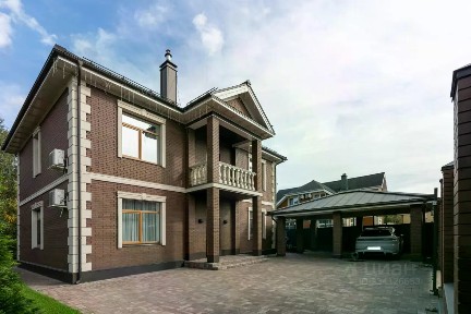 Продается 3-этажный дом, 260 м²