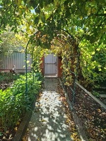 Продается 3-этажный дом, 211,9 м²