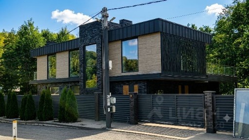 Продается 3-этажный дом, 415,7 м²