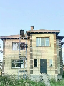 Продается 3-этажный дом, 330 м²