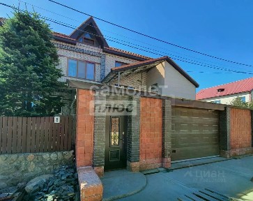 Продается 3-этажный коттедж, 250 м²