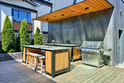 Продается 2-этажный коттедж, 284 м²