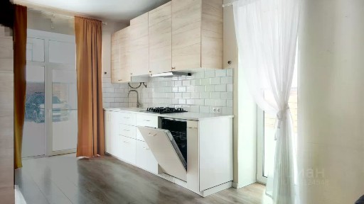 Сдается 3-этажный таунхаус, 150 м²