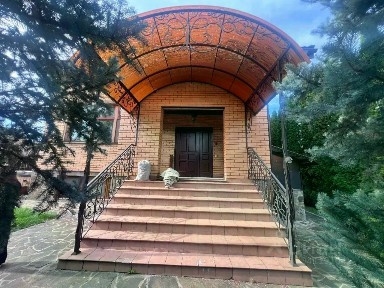 Продается здание, 349,8 м²