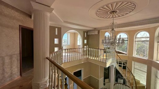 Продается 2-этажный коттедж, 333 м²