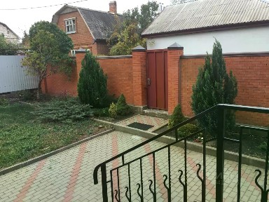 Сдается 2-этажный дом, 150 м²