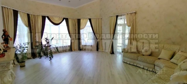 Продается 2-этажный коттедж, 267 м²