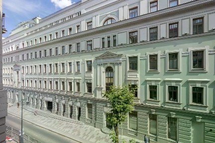 Продается многокомнатная квартира, 380 м²