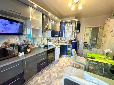 Продается 2-комн. квартира, 71,9 м²