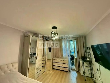 Продается 2-комн. квартира, 62 м²