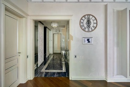 Продается многокомнатная квартира, 383,4 м²