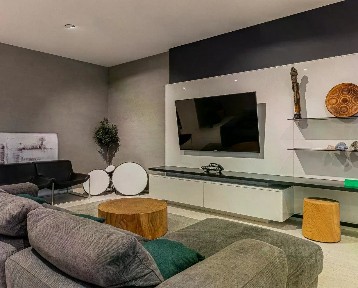 Продаются 2-комн. апартаменты, 77,1 м²
