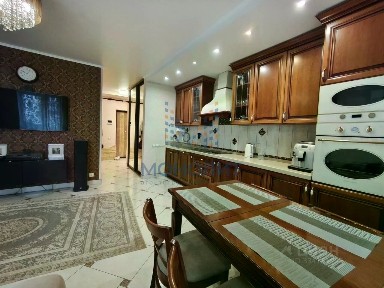 Продается 2-комн. квартира, 66,2 м²