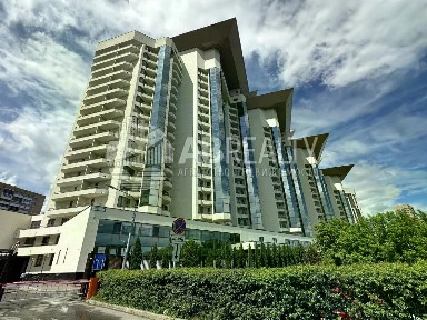 Продается 2-комн. квартира, 112,8 м²