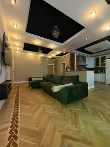 Продается 5-комн. квартира, 154 м²