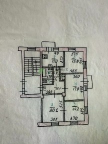 Продается 4-комн. квартира, 95,9 м²
