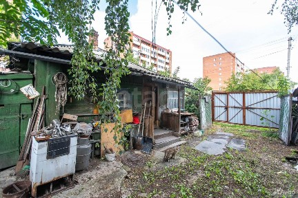 Дом 32,6 м² на участке 6 сот.