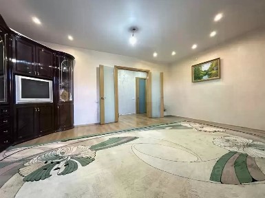 Продается 2-комн. квартира, 95,7 м²