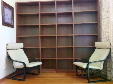 Продается 3-этажный таунхаус, 328,5 м²
