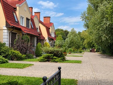 Продается 3-комн. квартира, 98 м²