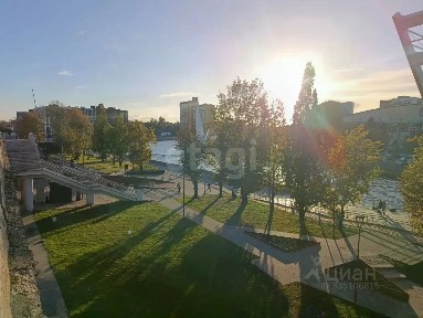 Продается 2-комн. квартира, 61,2 м²