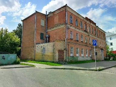 Продается здание, 1 303 м²
