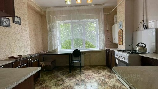 Продается 2-комн. квартира, 79 м²
