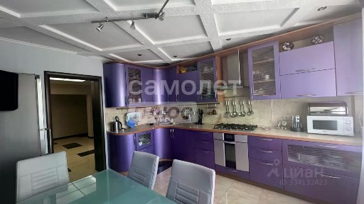 Продается 4-комн. квартира, 122 м²