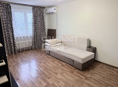 Продается 1-комн. квартира, 42 м²