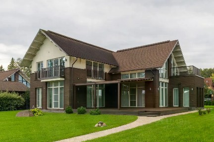 Продается 2-этажный коттедж, 359 м²