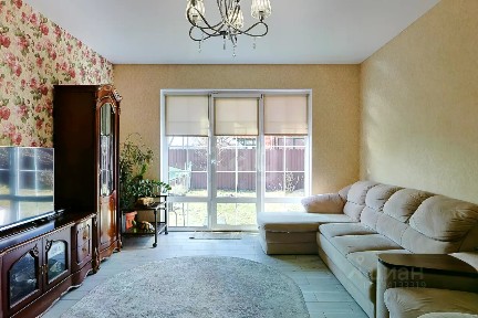 Продается 2-этажный дом, 184 м²