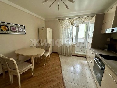Продается 2-комн. квартира, 56 м²