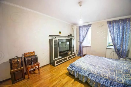 Продается 4-комн. квартира, 94 м²