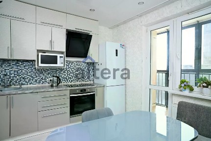 Продается 1-комн. квартира, 42 м²