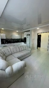 Продается 2-комн. квартира, 65 м²