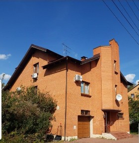 Продается 3-этажный коттедж, 412 м²