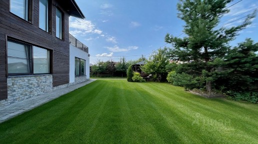 Продается 2-этажный дом, 203 м²