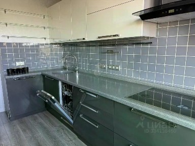 Продается 3-комн. квартира, 103,2 м²