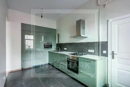 Сдается 5-комн. квартира, 157 м²
