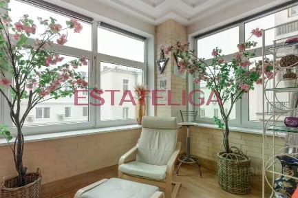 Сдается 4-комн. квартира, 220 м²