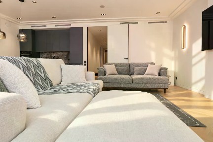 Сдается 3-комн. квартира, 122 м²