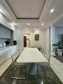 Сдается 4-комн. квартира, 130 м²