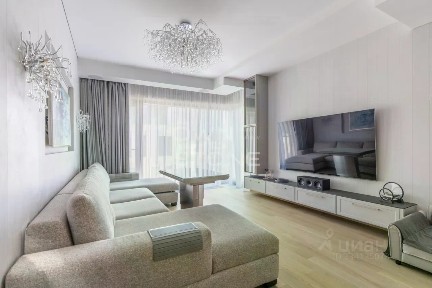 Сдается 4-комн. квартира, 130 м²