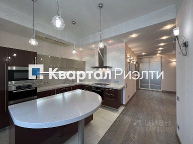 Сдается 3-комн. квартира, 117,7 м²